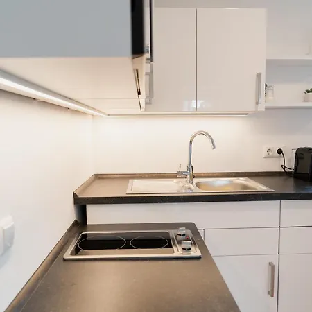 Apartment - A - Wohnraum Auf Zeit