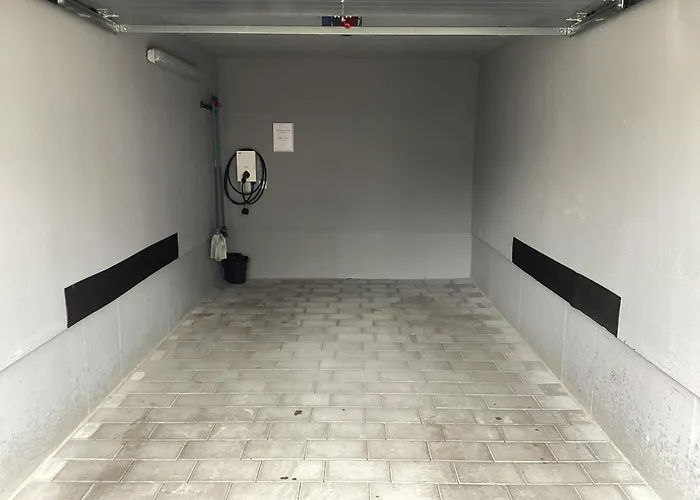 - A - Wohnraum Auf Zeit Apartamento *
