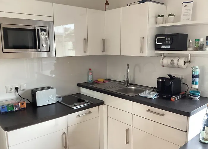 - A - Wohnraum Auf Zeit Apartamento
